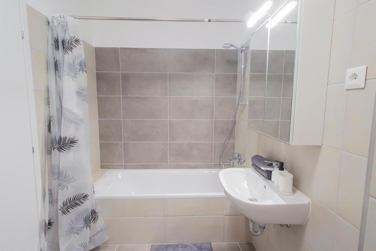 Corvin Modern Suite Budapest Exterior photo