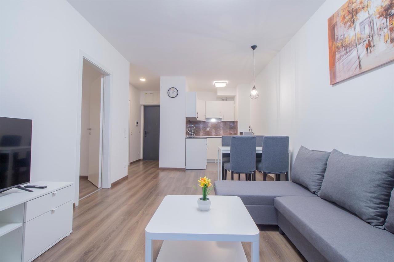 Corvin Modern Suite Budapest Exterior photo