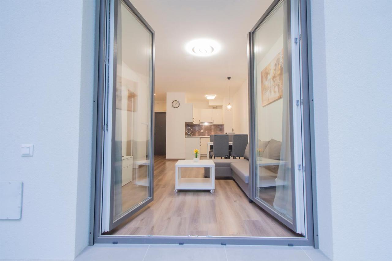 Corvin Modern Suite Budapest Exterior photo