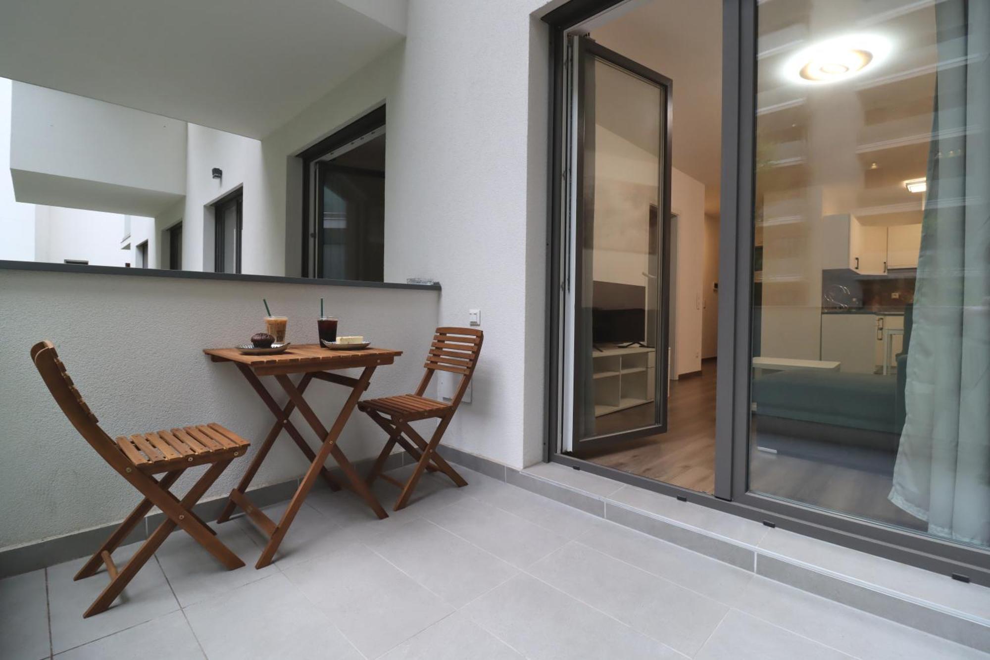 Corvin Modern Suite Budapest Exterior photo